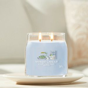 svijeca-mirisna-yankee-candle-signature-medium-a-calm-quiet--42589-54790-lb_3.jpg