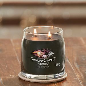 svijeca-mirisna-yankee-candle-signature-medium-black-coconut-27654-54793-lb_2.jpg